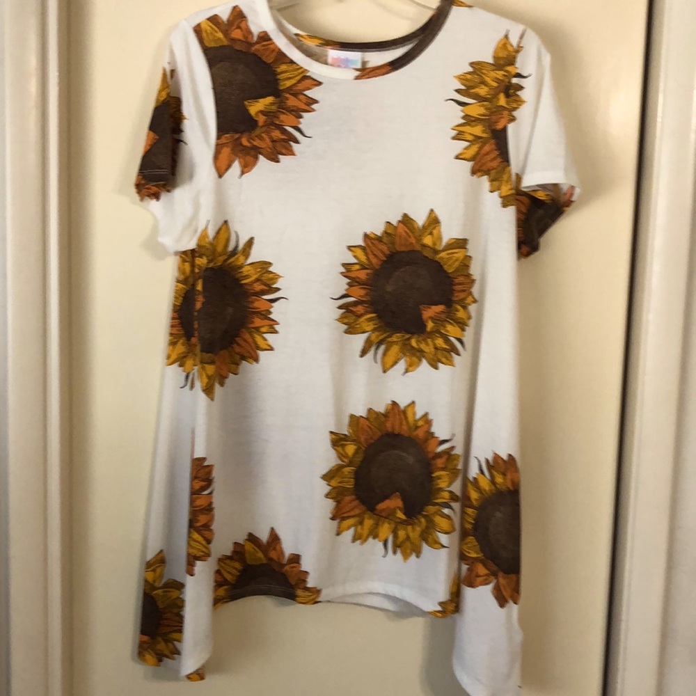 LuLaRoe Melissa Tunic Top
